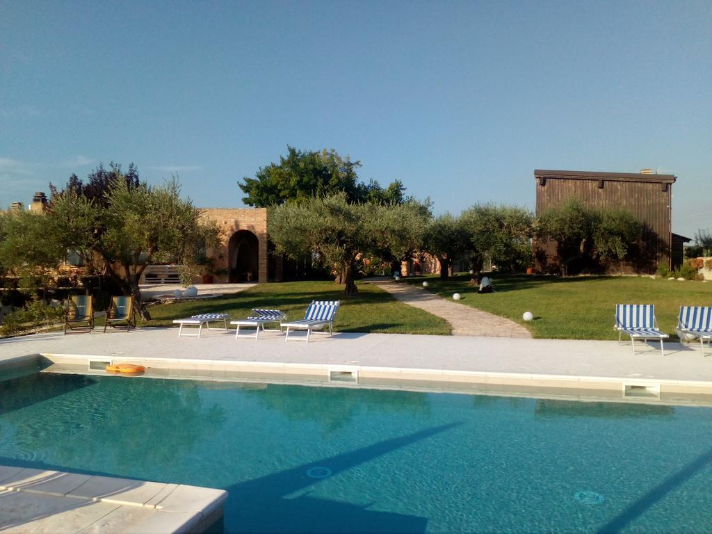 Agriturismo Piccolo Albero Loreto Aprutino Exterior foto